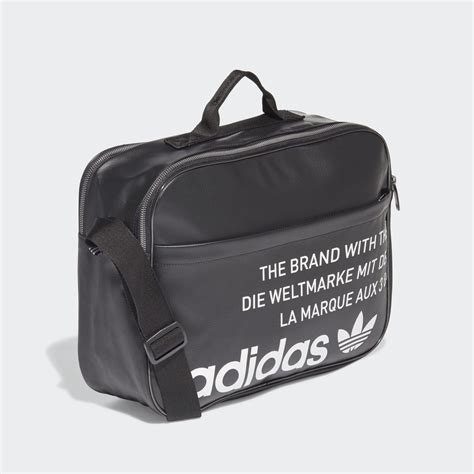 adidas schultertasche originals weiß|adidas Originals – Airliner – Tasche in Weiß .